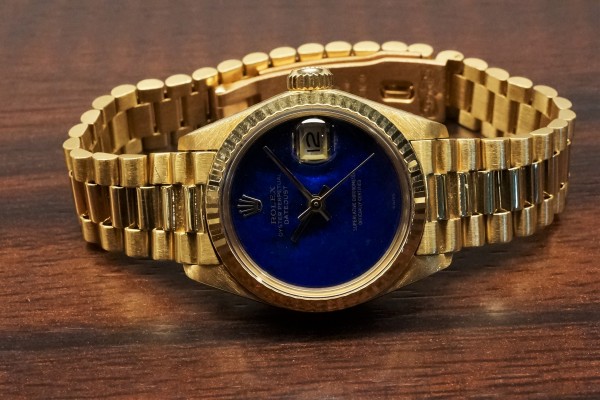 レディース ロレックス Ref-6917/8 DATE-JUST Lapis lazuli Dial（LR-01／1977年)の詳細写真3枚目