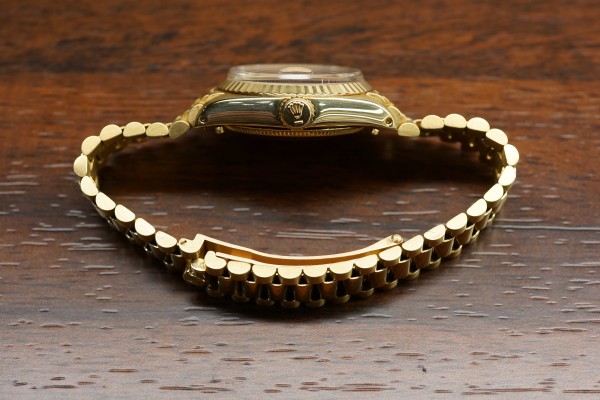 レディース ロレックス Ref-6917/8 DATE-JUST Lapis lazuli Dial（LR-01／1977年)の詳細写真9枚目
