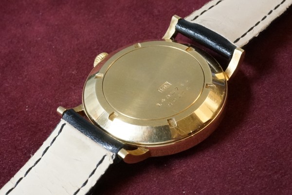 UNIVERSAL GENEVE Bumper Automatic Cal-139 Near Mint!（OT-01／1950ｓ)の詳細写真18枚目