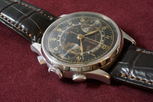 オメガ CAL-33.3 クロノグラフ Black Dial（CH-02／1940ｓ)の詳細写真9枚目