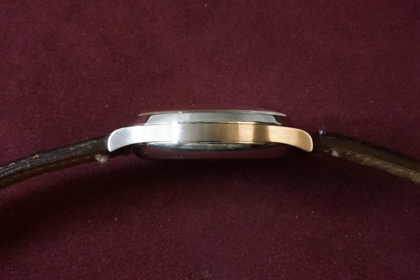 オメガ CAL-33.3 クロノグラフ Black Dial（CH-02／1940ｓ)の詳細写真13枚目