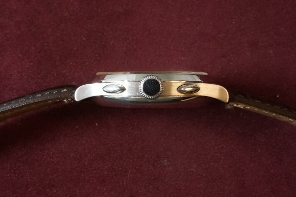 オメガ CAL-33.3 クロノグラフ Black Dial（CH-02／1940ｓ)の詳細写真14枚目