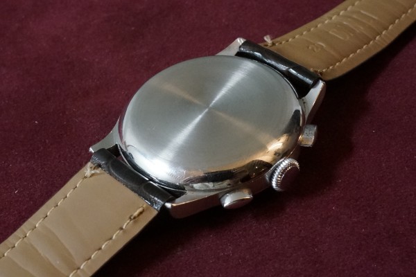 オメガ CAL-33.3 クロノグラフ Black Dial（CH-02／1940ｓ)の詳細写真18枚目
