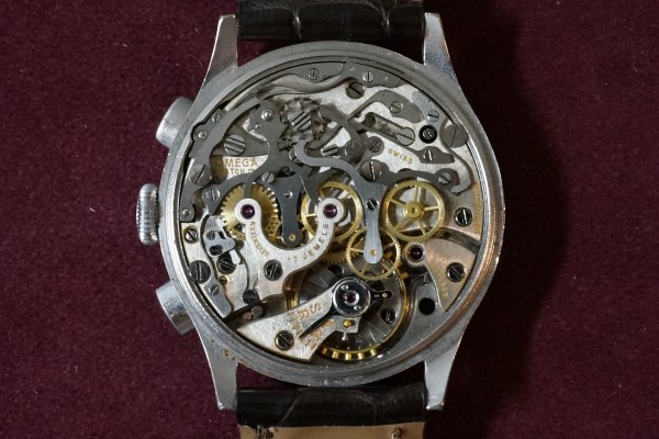 オメガ CAL-33.3 クロノグラフ Black Dial（CH-02／1940ｓ)の詳細写真20枚目