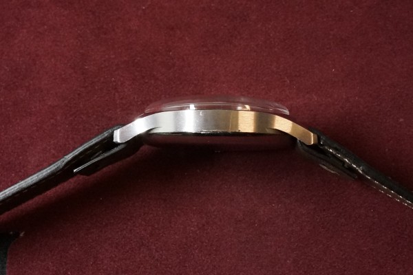 DOXA カラトラバ Design Bullseye Dial（OT-01／1940s)の詳細写真11枚目