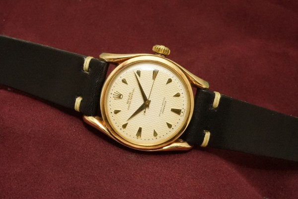 ロレックス OYSTER PERPETUAL Ref-6090YG Bombay Case White Waffle Dial（RO-19／1953年)の詳細写真1枚目