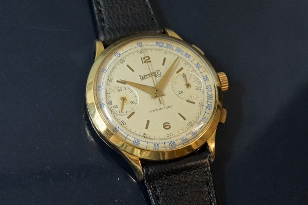 EBERHARD EXTRA-FORT Jumbo Size  クロノグラフ（Ch-01／1950ｓ)の詳細写真4枚目