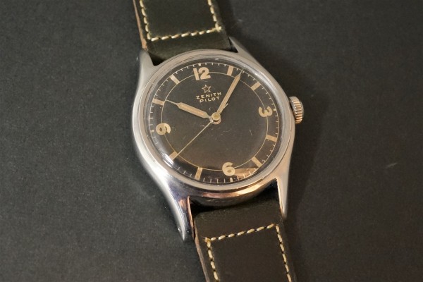 ZENITH PILOT Black Sector Design（OT-01／１９４５年)の詳細写真2枚目