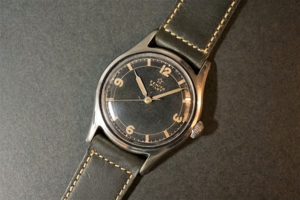 ZENITH PILOT Black Sector Design（OT-01／１９４５年)の詳細写真4枚目