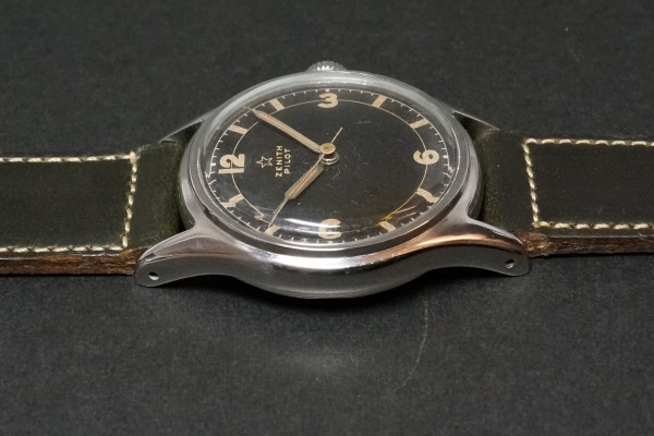 ZENITH PILOT Black Sector Design（OT-01／１９４５年)の詳細写真7枚目