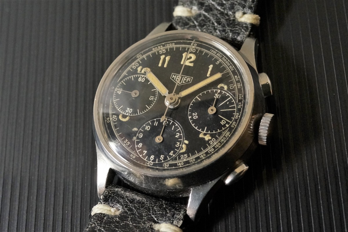 HEUER クロノグラフ BLACK GILT DIAL MILITARY STYLE（CH-01／1940ｓ