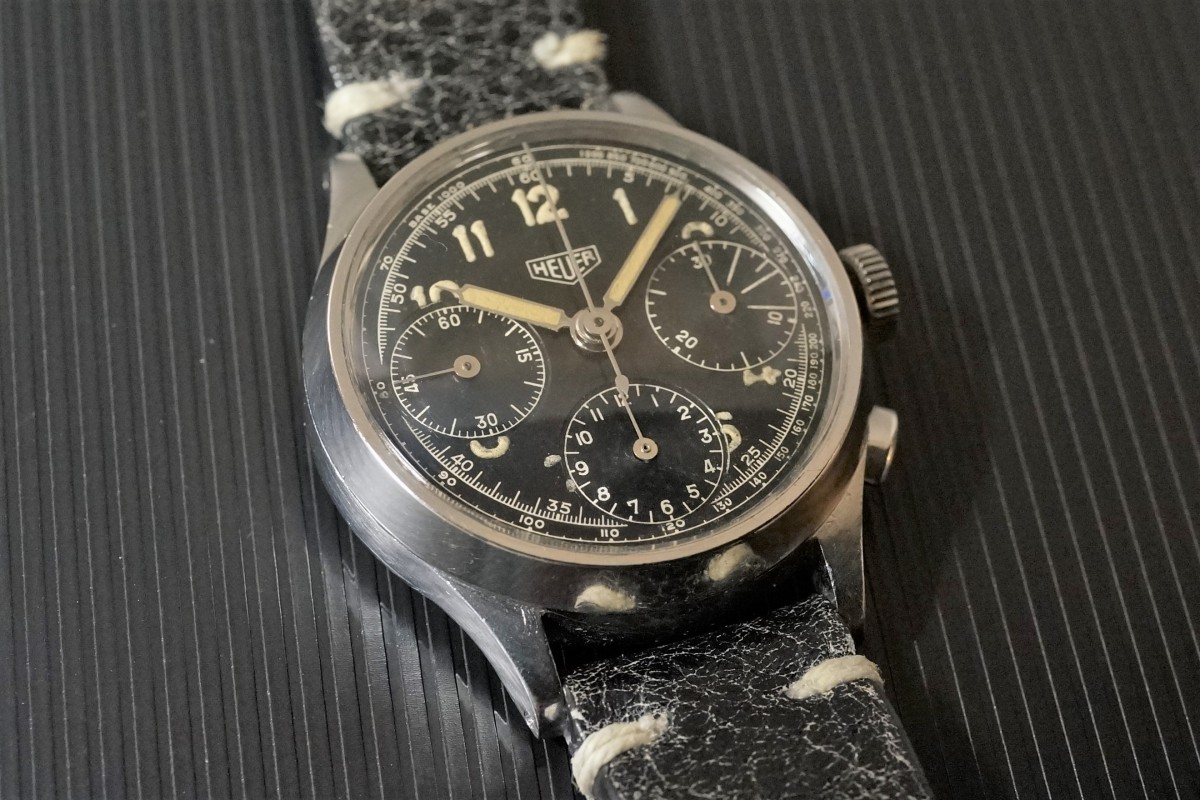 HEUER クロノグラフ BLACK GILT DIAL MILITARY STYLE（CH-01／1940ｓ