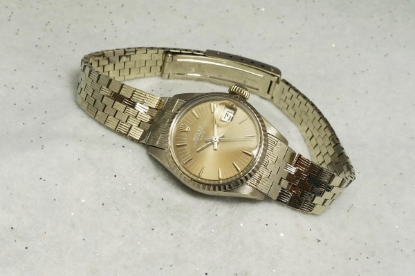 レディース ロレックス OYSTER PERPETUAL DATE 18KWG（RL-17／1970s)の詳細写真3枚目