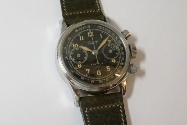 UNIVERSAL GENEVE COMPUR 30 Black Gilt Dial（CH-01／１９４０年)の詳細写真2枚目
