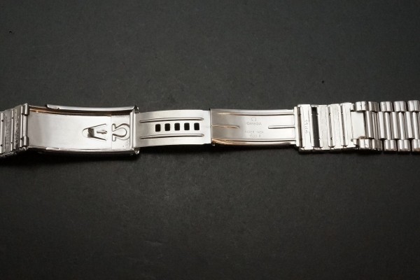オメガ  シーマスター Ref.165.003 Black Gilt Dial（OT-06／１９６８年)の詳細写真14枚目