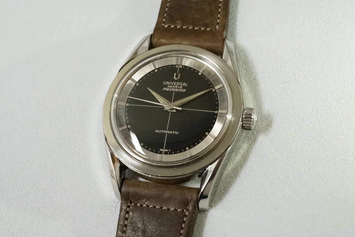 UNIVERSAL GENEVE POLEROUTER REF.20366-1 BLACK GILT DIAL