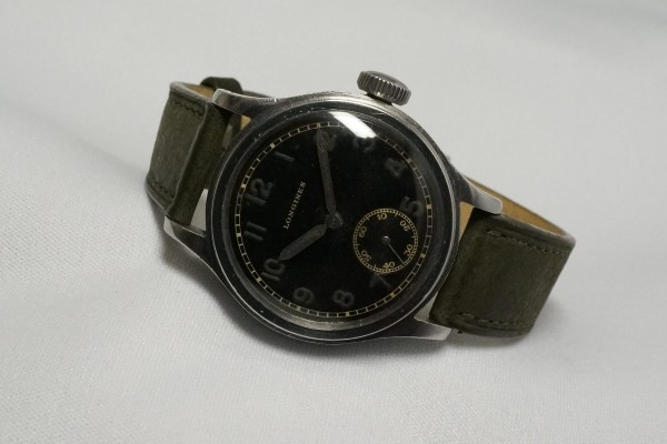 LONGINES German Army DH Sei Tacche Stepped Bezel Case（ＯＴ-05／1940ｓ)の詳細写真1枚目