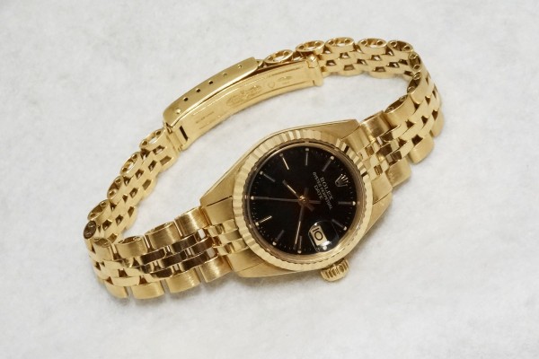 レディース ロレックス 6917 BLACK DIAL 18KYG（RL-31／1977年)の詳細写真2枚目