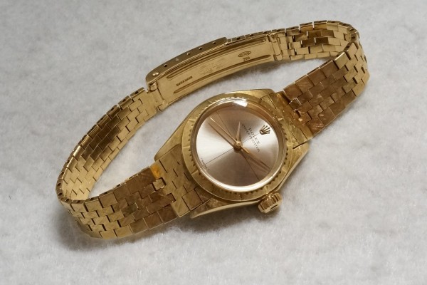 レディース ロレックス 6615 Zephyr Dial 18kyg（LR-35／1968年)の詳細写真1枚目