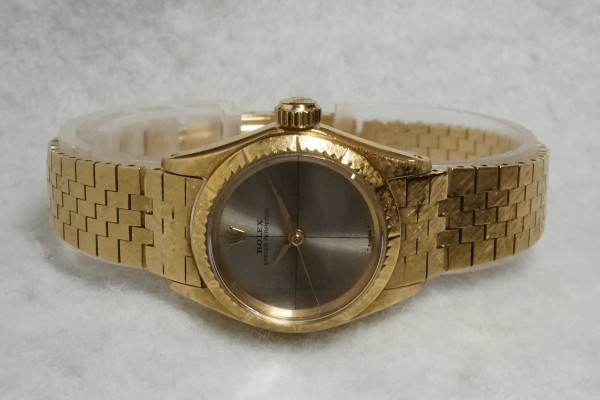 レディース ロレックス 6615 Zephyr Dial 18kyg（LR-35／1968年)の詳細写真3枚目