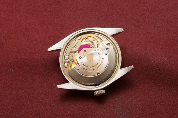ロレックス PERPETUAL -DATE- Ref-1500 Blue Mirror Sigma Dial（RO-205／1971年)の詳細写真10枚目