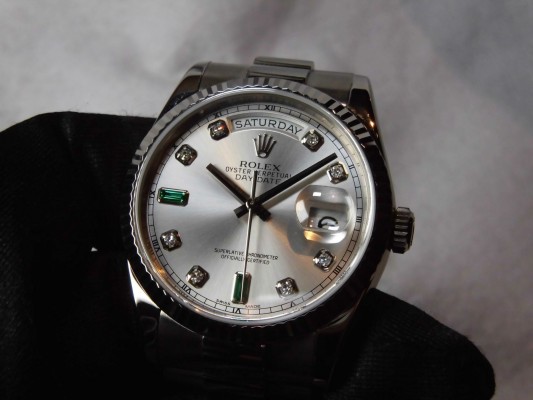 ロレックス Daydate Ref-118239  Emerald 2 Baguette Dial Sir-D（RD-29／2005年)の詳細写真4枚目