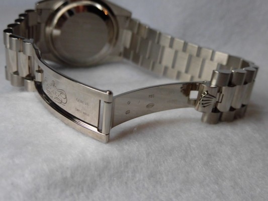 ロレックス Daydate Ref-118239 Cherry Dial Sir-D（RD-32／2005年)の詳細写真7枚目