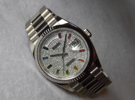 ロレックス Daydate Ref-128239 Pave Diamond Rainbow Dial（RD-52／2022年)の詳細写真2枚目