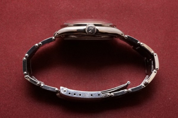 ロレックス Semi バブルバック Ref-6303 Black Gilt Dial（RO-233／1955年)の詳細写真5枚目