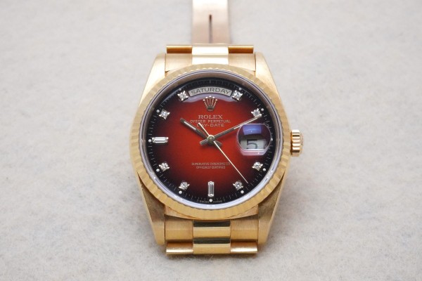 ロレックス デイデイト Ref-18238 Red Gradation Dial Ser-L（RD-115／1989年)の詳細写真2枚目