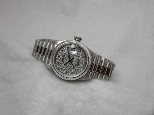 レディース ロレックス  69166  PT  Rainbow Pave Dial（LR-74／1988年)の詳細写真1枚目