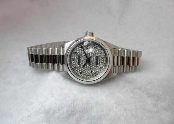 レディース ロレックス  69166  PT  Rainbow Pave Dial（LR-74／1988年)の詳細写真3枚目