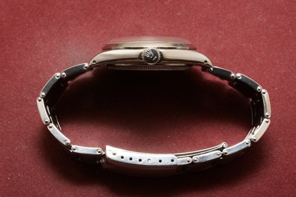 ロレックス  OYSTER PERPETUAL DATE Ref-1500 Gilt Gloss Dial（RO-285／1967年)の詳細写真5枚目