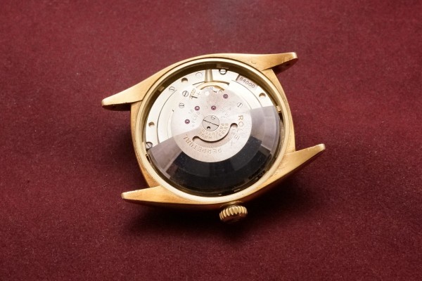 ロレックス デイトジャスト Ref-6305 Red デイトジャスト Dial（RO-301／1955年)の詳細写真8枚目