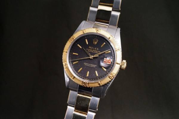 ロレックス デイトジャスト Ref-6609 Thunderbird Black Gilt Dial（RO-349／1959年)の詳細写真2枚目