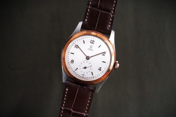 チュードル OYSTER Ref-928 Small Rose in Shield Dial（TG-5／1940’s)の詳細写真2枚目