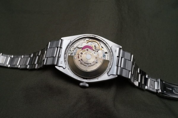 ロレックス  OYSTER PERPETUAL DATE Ref-1500 Gilt Gloss Dial（RO-385／1962年)の詳細写真10枚目
