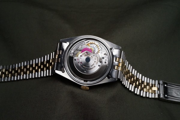 ロレックス デイトジャスト Ref-1601/3 Black Mirror Dial（RO-394／1970年)の詳細写真10枚目